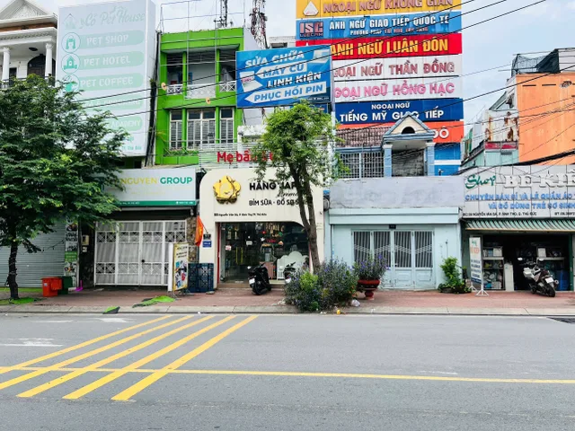 225BT mở bán lại, Bán nhà 1 trệt 1 lầu mặt tiền, ngay ngã 4 Thủ Đức, P. Bình Thọ