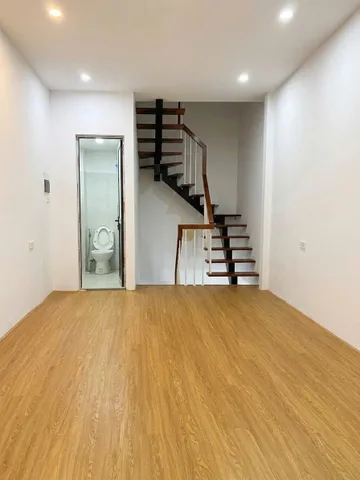 Cho Thuê Nhà Ngõ 213 Lạc Nghiệp - Thanh Nhàn 25M² 3 Tầng 2 Ngủ - Nội Thất CB - Giá Thuê 9,5tr