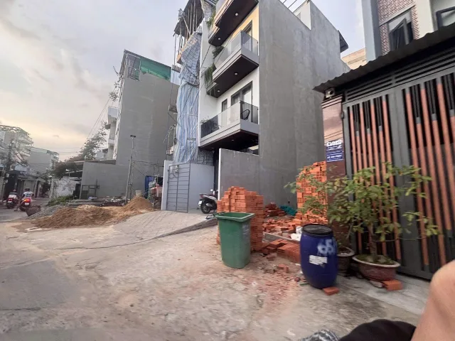 Bán nhà 70m² full thổ cư ngang 6.6m giá 6.6 tỷ tại Phường Phước Long
