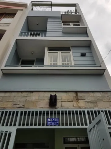 Cần vốn đầu tư bán nhanh nhà 63m2 giá 2 tỷ 550 triệu đường số 8, phường 11, Quận Gò Vấp, không tranh chấp.
