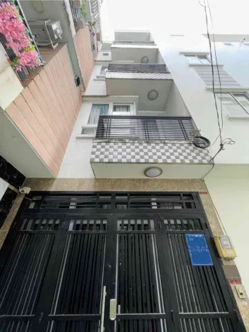 Bán nhà phan đăng lưu 4 tầng gần chợ bệnh viện