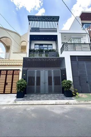 Hạ giá sâu-cần bán ngay chỉ  tỷ450tr/95m2 Hồng Hà,Tân Bình.Có SHR sang tên công chứng trong ngày