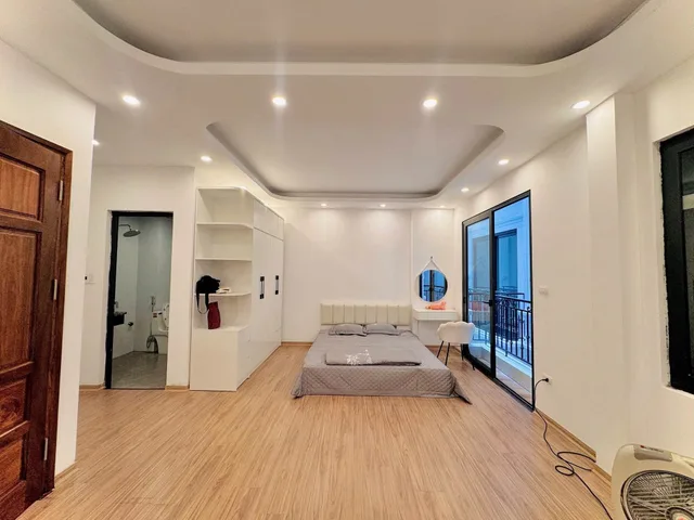 KIỆT TÁC NHÀ PHỐ PHÂN LÔ LƯƠNG YÊN - 5 TẦNG MỚI TINH - MẶT TIỀN BỀ THẾ - 2 BƯỚC RA PHỐ