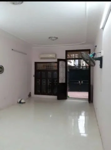 CHO THUÊ NHÀ RIÊNG ĐƯỜNG HOÀNG VĂN THÁI, THANH XUÂN, 4 NGỦ, NGÕ THOÁNG, SÂN RỘNG