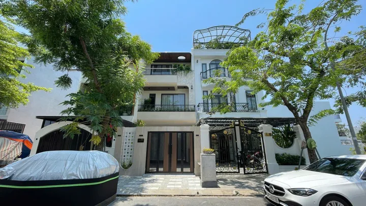BÁN NHÀ ĐẸP 3 TẦNG KĐT MỸ GIA GÓI 5 – GẦN SÔNG MÁT MẺ – GẦN VÕ NGUYÊN GIÁP – GIÁ TỐT CHỈ 8,45 TỶ