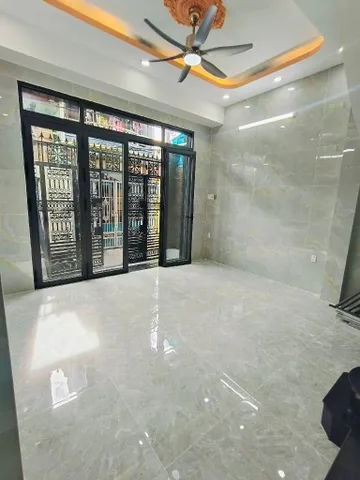 Bán nhà 43m² full thổ cư ngang 4.7m giá 6.9 tỷ tại Phường Chánh Hưng