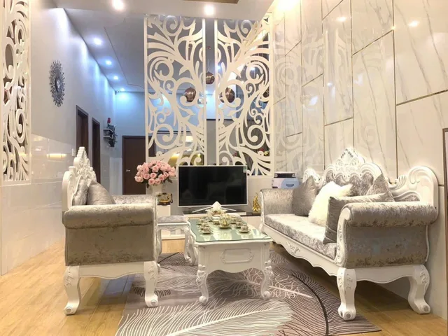 Nhà Phú Thọ nhà 2pn, 2tolet, có sân ô tô, vị trí đường thông 30/4 và Lê Hồng Phong ( Thủ Dầu Một ) .