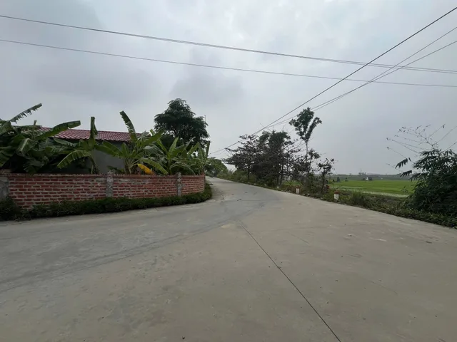 🆘 🆘🆘 A zai cần tiền gửi bán lô đất  60m2 mặt đường Hợp Thành.l/h;076.231.9990 em Thúy 
🚗🚗🚗Đường 2 oto tránh nhau xung quanh dân cư đông đúc giàu có
🏫🏫🏫 Bán kính 200m2 trường chợ ko thiếu thứ gì
❤ ❤❤ Ở hay đầu tư đều quá hợp lý
💵 💵💵 Giá chỉ 9xxtr