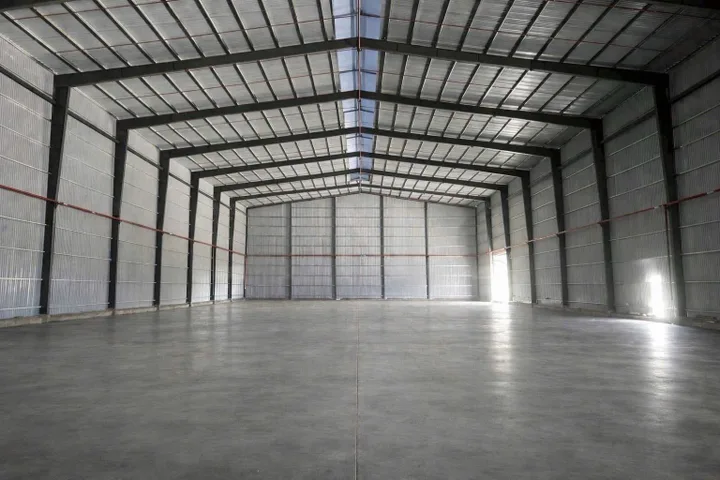 🏭 KHO MẶT TIỀN QL61C CẦN THƠ 2.500M²: ĐIỆN TRẠM 250KVA – PCCC TỰ ĐỘNG – CONT KHÔNG CẤM TẢI