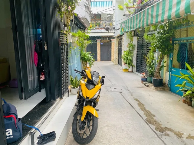 Nhà  sát  chơ  liền  kề  các  quận  Trung tâm