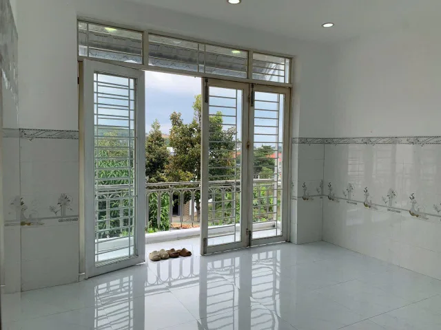 🔥Nhà mới đẹp 2 tầng khu TĐC Đất Lành ngay trường Mầm Non chỉ 3Tỷ950Tr🔥
- Diện tích: 64m2 ngang 4m