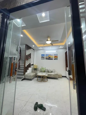 Bán gấp nhà phố việt hưng oto đỗ gần chỉ hơn 6 tỷ