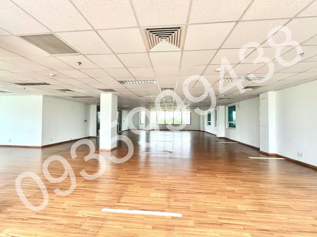 CHO THUÊ VĂN PHÒNG 240 M2 - 60 TR KHU HOÀ CƯỜNG, FREE 60 CHỖ ĐỂ XE, LH: 0915 892 573