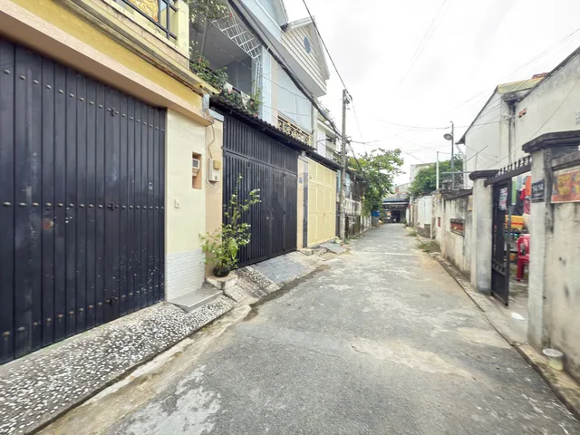75 - BÁN ĐẤT TẶNG NHÀ CHỈ 30M RA MẶT TIỀN ĐƯỜNG - NGAY HOÀNG DIỆU 2.