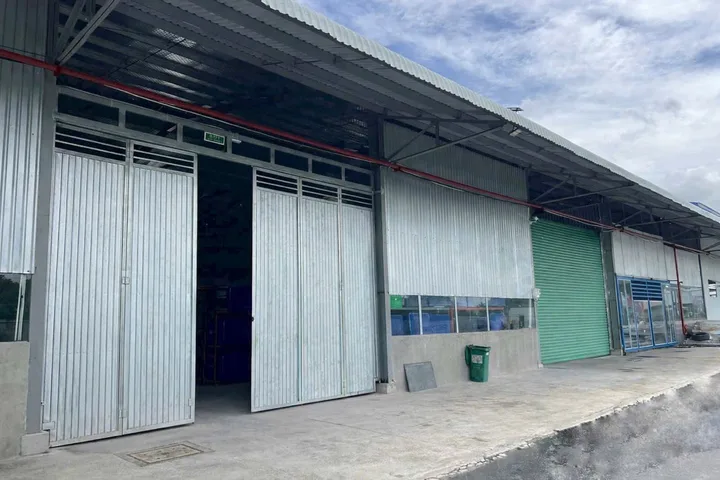 CHO THUÊ KHO 560M² CẦN THƠ: CAO ĐỈNH 10M THOÁNG ĐÃNG – GIÁ SỐC CHỈ 26 TR/THÁNG!