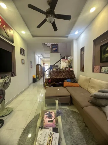 Bán Nhà 4 tầng, DT 87m2 mặt tiền đường phường Phước Bình, Quận 9