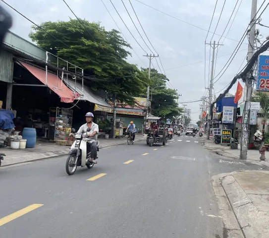 NHỈNH 6.X TỶ-NHÀ 80M2-3TẦNG-HẺM 8M THÔNG XE TẢI NÉ-VÕ VĂN KIỆT