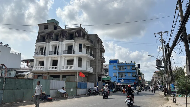 SHOPHOUSE 7M MẶT TIỀN ĐƯỜNG SỐ 1, TRUNG TÂM CHỢ CÁI VỒN