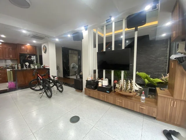 CHÁN NHÀ PHỐ LÊN PENTHOUSE, CHỦ BÁN GẤP HẺM Ô TÔ 4M HOÀNG VĂN THỤ QUẬN PHÚ NHUẬN, 90M2-5 TẦNG THANG MÁY