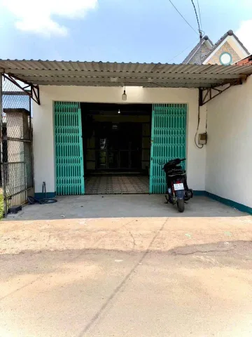 Chủ ngộp cần bán gấp nhà 180m2 , ngay X.Tân Phú Trung , Củ Chi , Giá 765 triệu