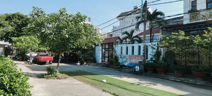 Bán nhà 246m² full thổ cư ngang 12m giá 20.2 tỷ tại Phường Linh Xuân