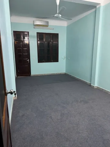 Cho thuê nhà ngõ 169 Tây Sơn, Đống Đa 70M x 4T giá 21tr NGÕ Ô TÔ