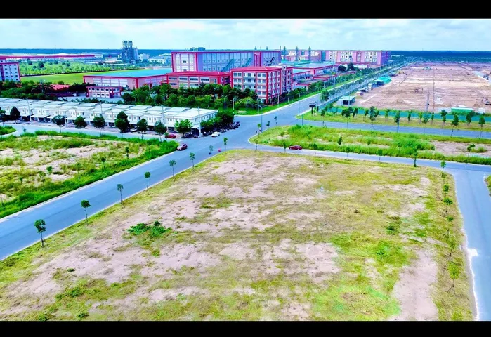 Bán Đất 150m². Full thổ. Giá 880tr. Tại Thị trấn Lai Uyên -  Bàu Bàng - Bình Dương