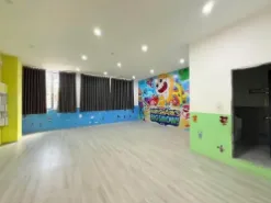 🔥 SIÊU PHẨM MẶT TIỀN NGUYÊN CĂN 1 TRỆT 3 LẦU KHU TTTM PHƯỜNG 7 – CHIỀU NGANG 7.5M BỀ THẾ – 7 PHÒNG ĐA CÔNG NĂNG – TRANG BỊ ĐẦY ĐỦ HỆ THỐNG PCCC ĐẠT CHUẨN GIÁ 26 TRIỆU 🔥