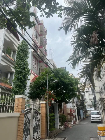 Bán Nhà riêng 300m² thổ cư 300m² giá 99 tỷ tại đường Núi Thành Phường Bảy Hiền TP. Hồ Chí Minh