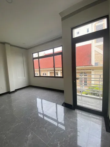 Bán Nhà riêng 42m² thổ cư 42m² giá 10 tỷ tại Đường Lê Lai Phường Nha Trang Khánh Hòa
