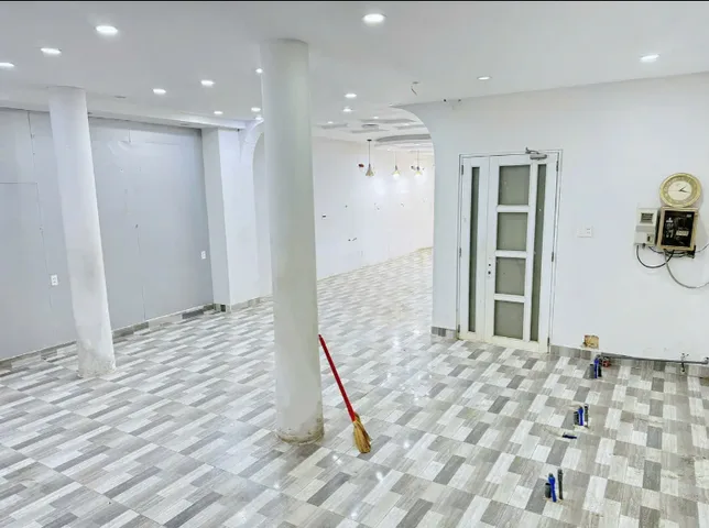 🔥 SIÊU PHẨM MẶT TIỀN THƯƠNG MẠI NGUYỄN VĂN TRỖI (P.4) – DIỆN TÍCH KHỦNG 225M² NGANG 7.5M BỀ THẾ – VỈA HÈ RỘNG RÃI GIÁ 35 TRIỆU 🔥