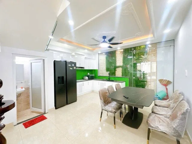 Bán Nhà Hẻm Ô Tô Huỳnh Tấn Phát  Quận 7- 4 Tầng- Tặng Hết Nội Thất