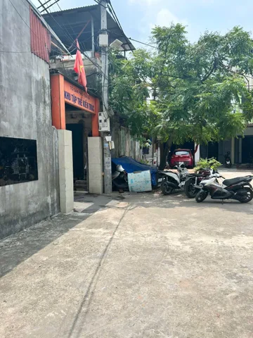 (HIẾM) BÁN NHÀ HÀ HUY TẬP, YÊN VIÊN, LÔ GÓC, Ô TÔ VÀO, VIEW SÂN CHƠI 31M²- 3.7 TỶ