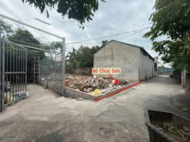 Chủ đang cần bán, lô góc 66m2 trung tâm thị trấn Chúc Sơn, đường ô tô.