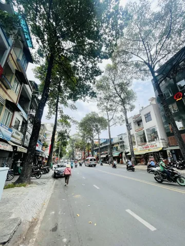 BÁN NHÀ MẶT TIỀN NGUYỄN CHÍ THANH QUẬN 11 76M2 21 TỶ KINH DOANH ĐỈNH