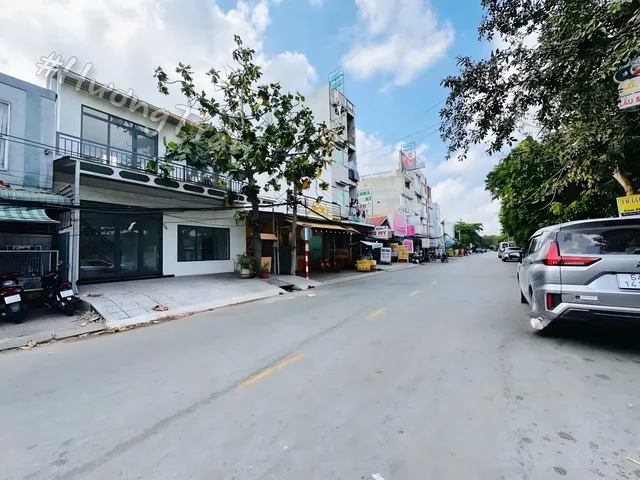CHO THUÊ NHÀ 2 TẦNG, NGANG 8m MẶT TIỀN ĐƯỜNG NGÔ SĨ LIÊN (trục chính) KDC METRO - bên hông siêu thị Mega
