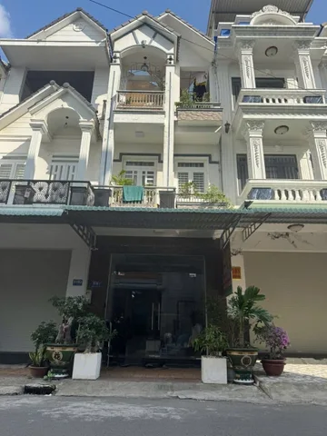 👉5,7 tỷ - BÁN NHÀ 3 TẦNG ĐƯỜNG B3, KDC HƯNG PHÚ 1 - GẦN SIÊU THỊ GO