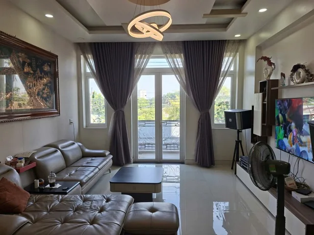 BÁN NHÀ MẶT TIỀN ĐƯỜNG SỐ 11, TRƯỜNG THỌ - 88m2 - 4 TẦNG - GIÁ 14.9 TỶ