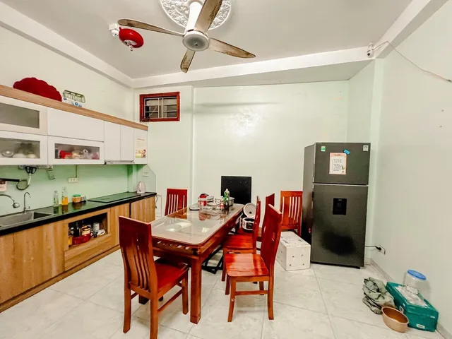 Đầu Tư Dòng Tiền!  Yên Hoà,20m Ra oto,DT:41m2 x 5Tầng,MT: 3.6,Giá: 10.7 tỷ Cầu Giấy