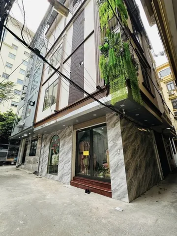 Bán Nhà Ngõ Ôtô Xuân Thuỷ, Cầu Giấy, Lô Góc, Kết hợp Ở và KD, Mặt Tiền hơn 6m, 5 Tầng