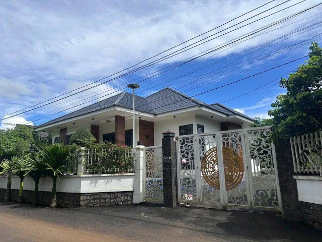 BánBIỆT THỰ ĐẸP khu 6- ngân hàng thanh lý - giá cực tốt.