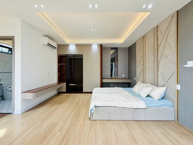 Bán nhà chính chủ tại Nguyễn Văn Đậu kế bên Phòng công chứng số 6 - Nhà mới 5 tầng - Hẻm xe ô tô