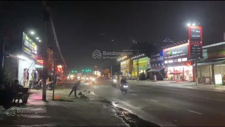 Cho thuê kinh doanh MB mặt tiền đường DT742 đa ngành nghề 700m2, có 300m2 thổ cư