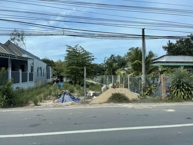 Bán Đất 10x50= 500m² thổ cư giáp quốc lộ 1A dân đông giá 690 triệu-tại Phường Mỹ Xuyên Cần Thơ