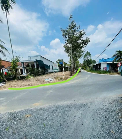 Bán lô góc 2Mt ngay ngã Tư đường 
Trương Thị Kiện . Có 120m thổ