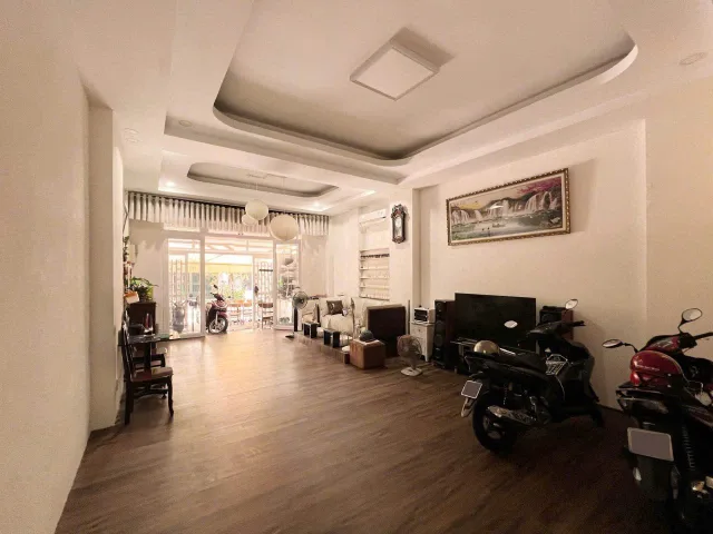 MẶT TIỀN 4 TẦNG, 100M2, NGANG 5M, KDC PHẠM THẾ HIỂN, P. BÌNH ĐÔNG, Q.8, SHR, HOÀN CÔNG