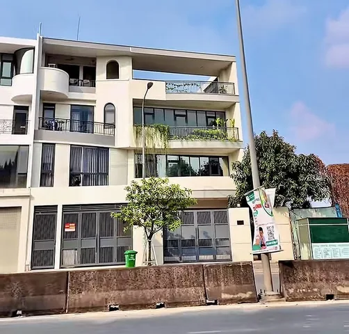 BÁN NHÀ ĐƯỜNG LIÊN PHƯỜNG QUẬN 9 - DT 319M2 - TOÀ 4 TẦNG - NỞ HẬU 16M - KẾ GLOBAL CITY - GIÁ 81 TỶ
