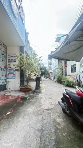 🏡 THẠNH LỘC-QUẬN 12,NHÀ ĐẸP 3 TẦNG , NGANG 12M, Ô TÔ TẬN CỬA.💰GIÁ 9TY990 TRIỆU