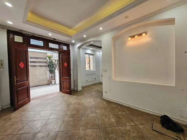 Cho thuê nhà Cù Chính Lan quận Thanh Xuân 40M X 4T NGÕ Ô TÔ TẢI- KD giá 15 triệu