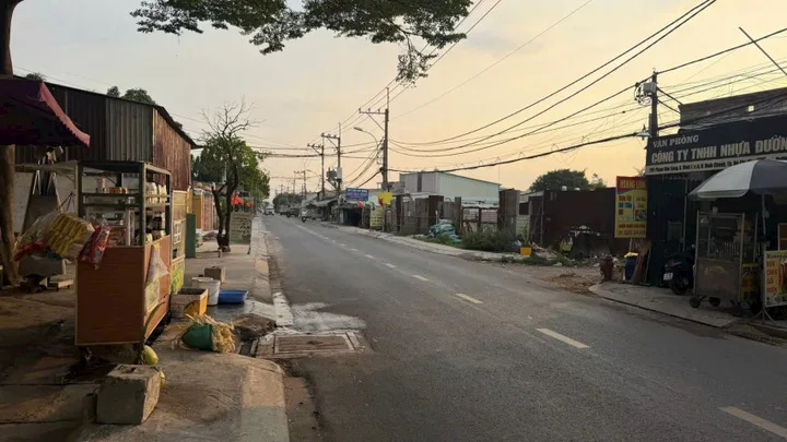 Bán Nhà riêng 104m² thổ cư 100m² giá 5.9 tỷ tại Đường Phạm Văn Sáng Xã Vĩnh Lộc A Huyện Bình Chánh TP. Hồ Chí Minh